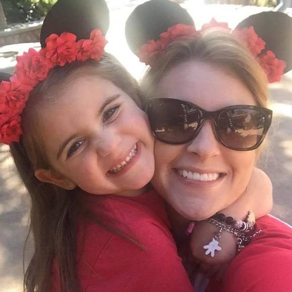 Meet your Posher, Randi - Picture 1 of 1